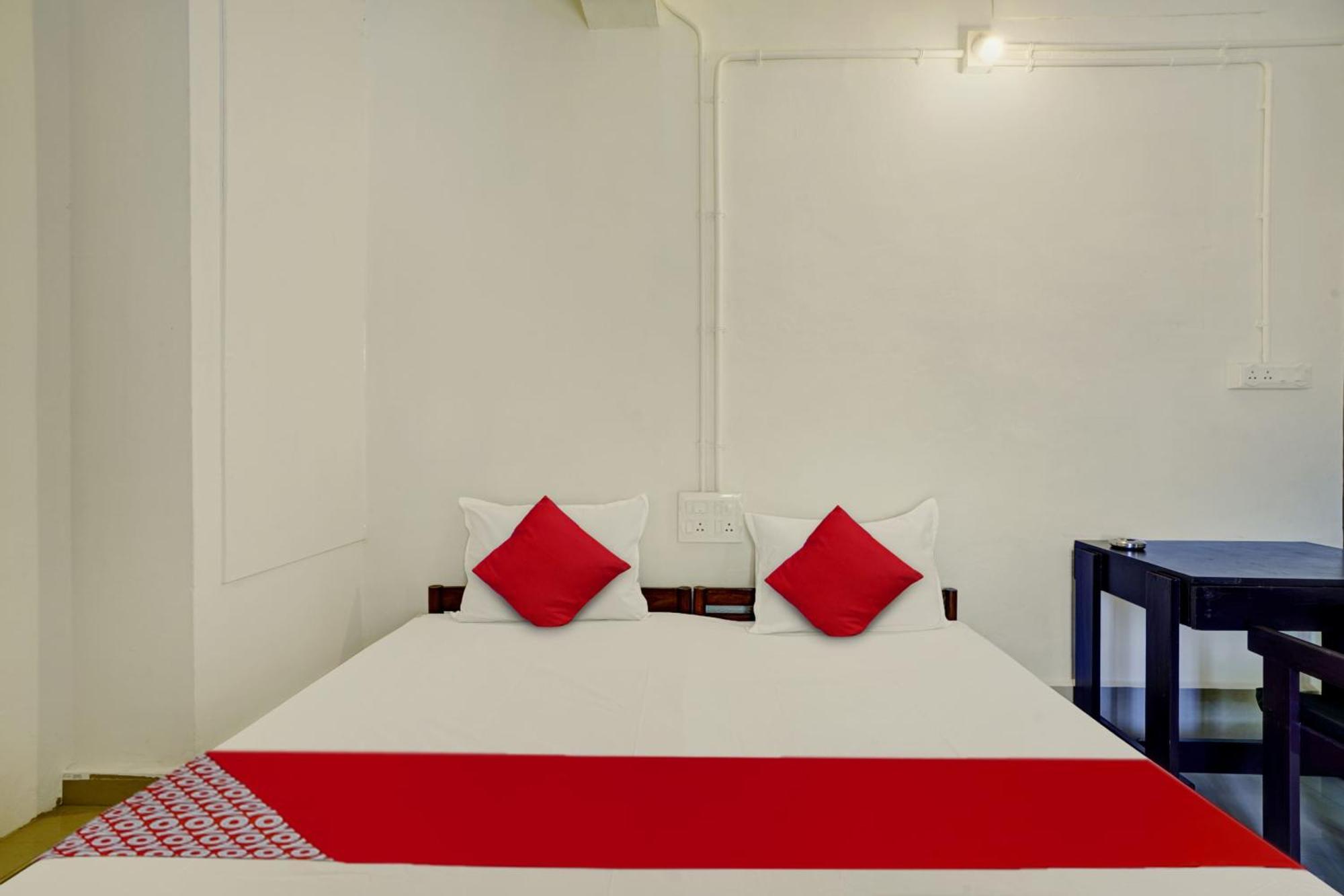 Super Hotel O Ceasar Palace Annex Thodupuzha Bagian luar foto